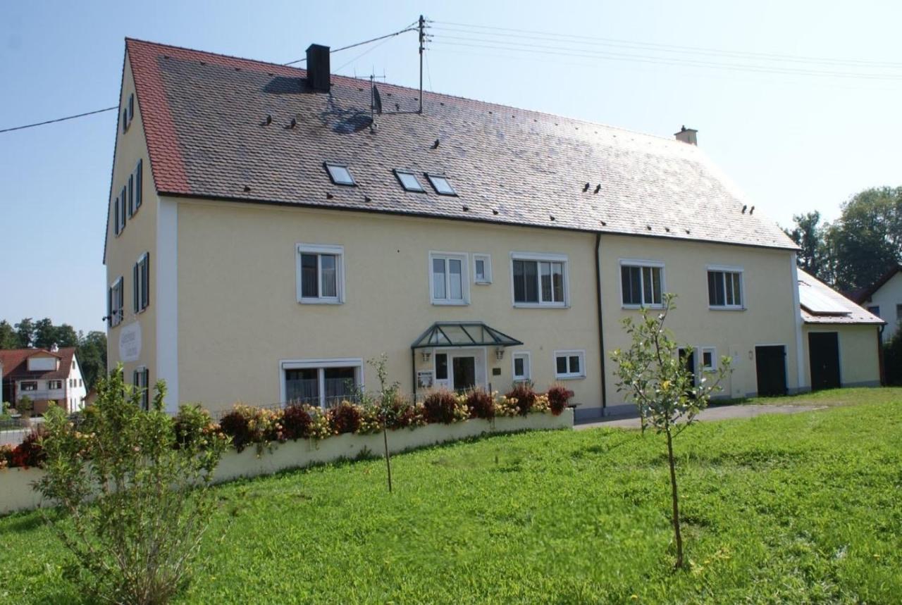 Gastehaus Schlossbrau Ichenhausen Exterior foto